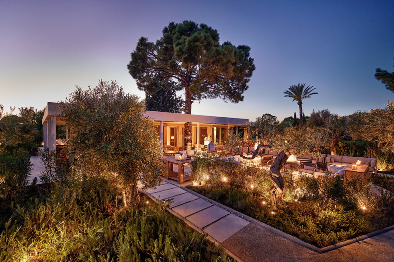 Tiara Holidays - Ikos Olivia the garden restaurant